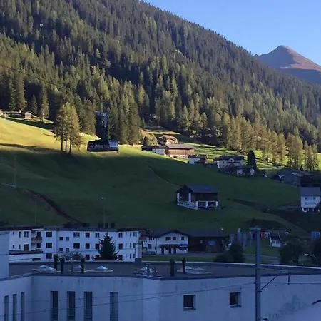 Davos Swiss Alps Apartment *